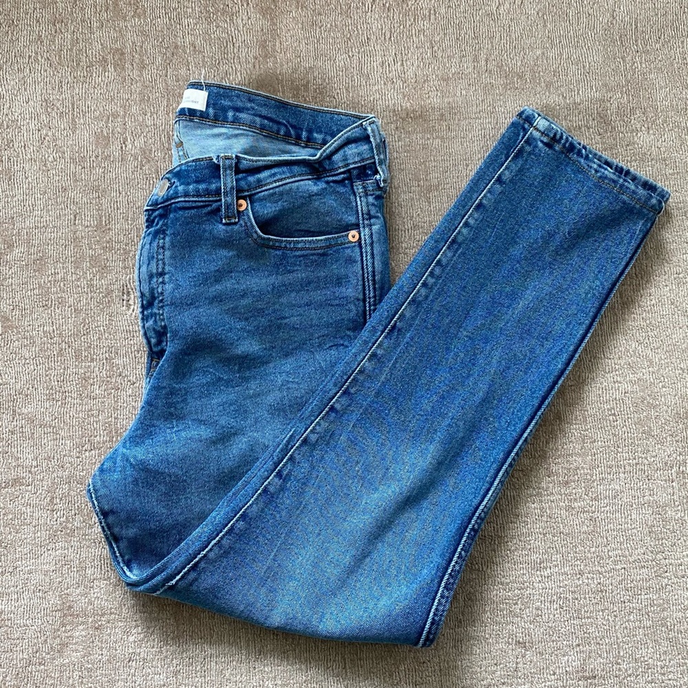 GAP High Rise Slim Straight Jeans